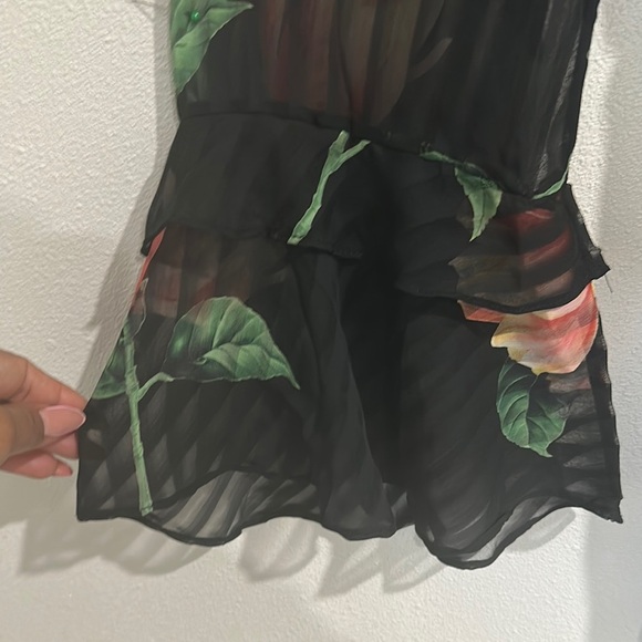 Lulu's Black Dress‎ with Floral Design - Picture 4 of 15